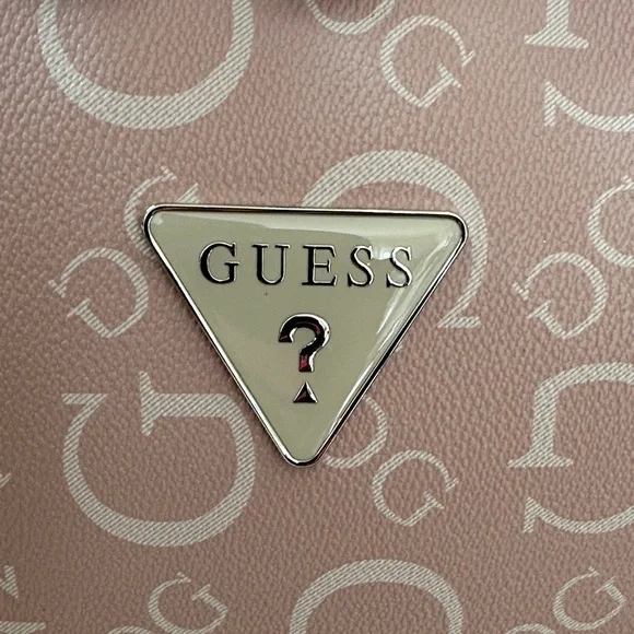 GUESS Blush Pink Logo Cosmetic Case - Picture 2 of 9